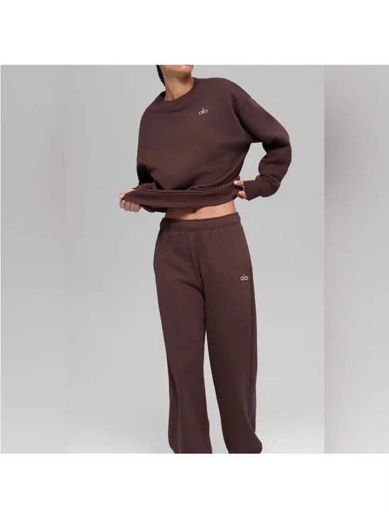 ALO Yoga Accolade Straight Leg Sweatpants Brown - Picture 5 of 8